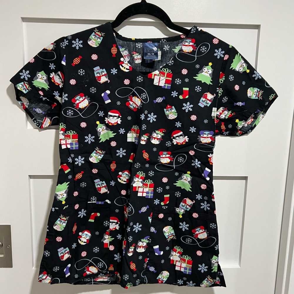 Women’s scrub top. Christmas theme